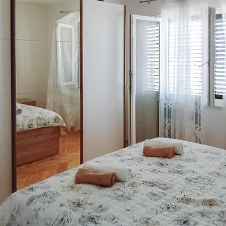 3 Bedroom In Апартаменты *