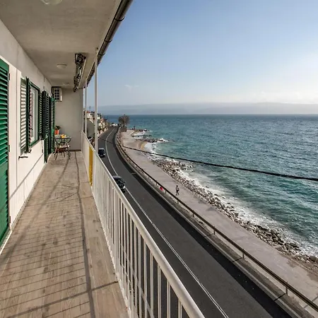 3 Bedroom In * Dugi Rat